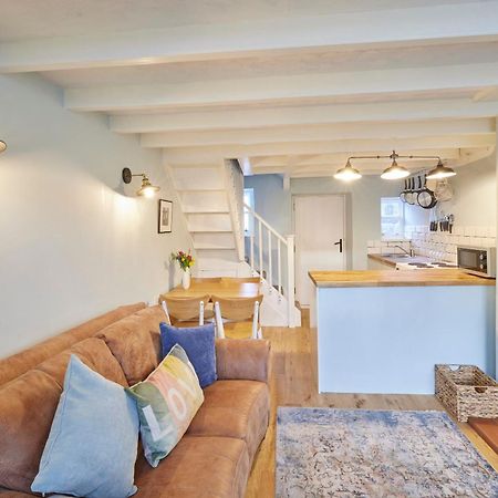 Host & Stay - Honey Cottage Hinderwell 外观 照片