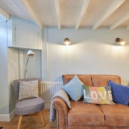 Host & Stay - Honey Cottage Hinderwell 外观 照片