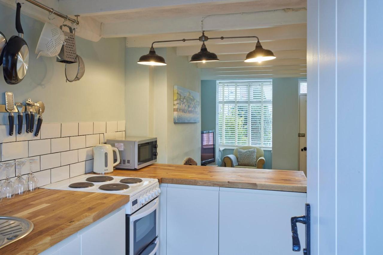 Host & Stay - Honey Cottage Hinderwell 外观 照片