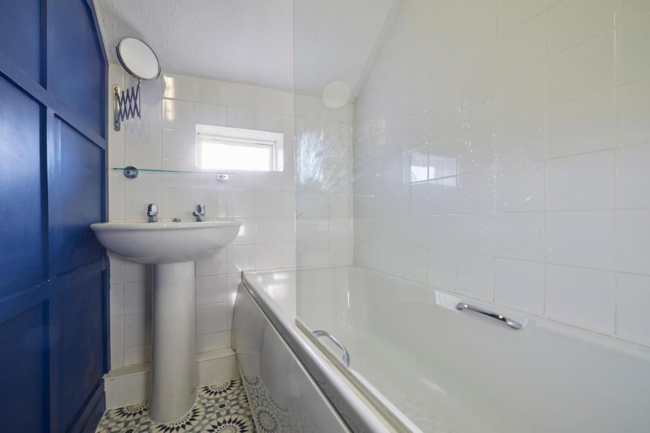 Host & Stay - Honey Cottage Hinderwell 外观 照片