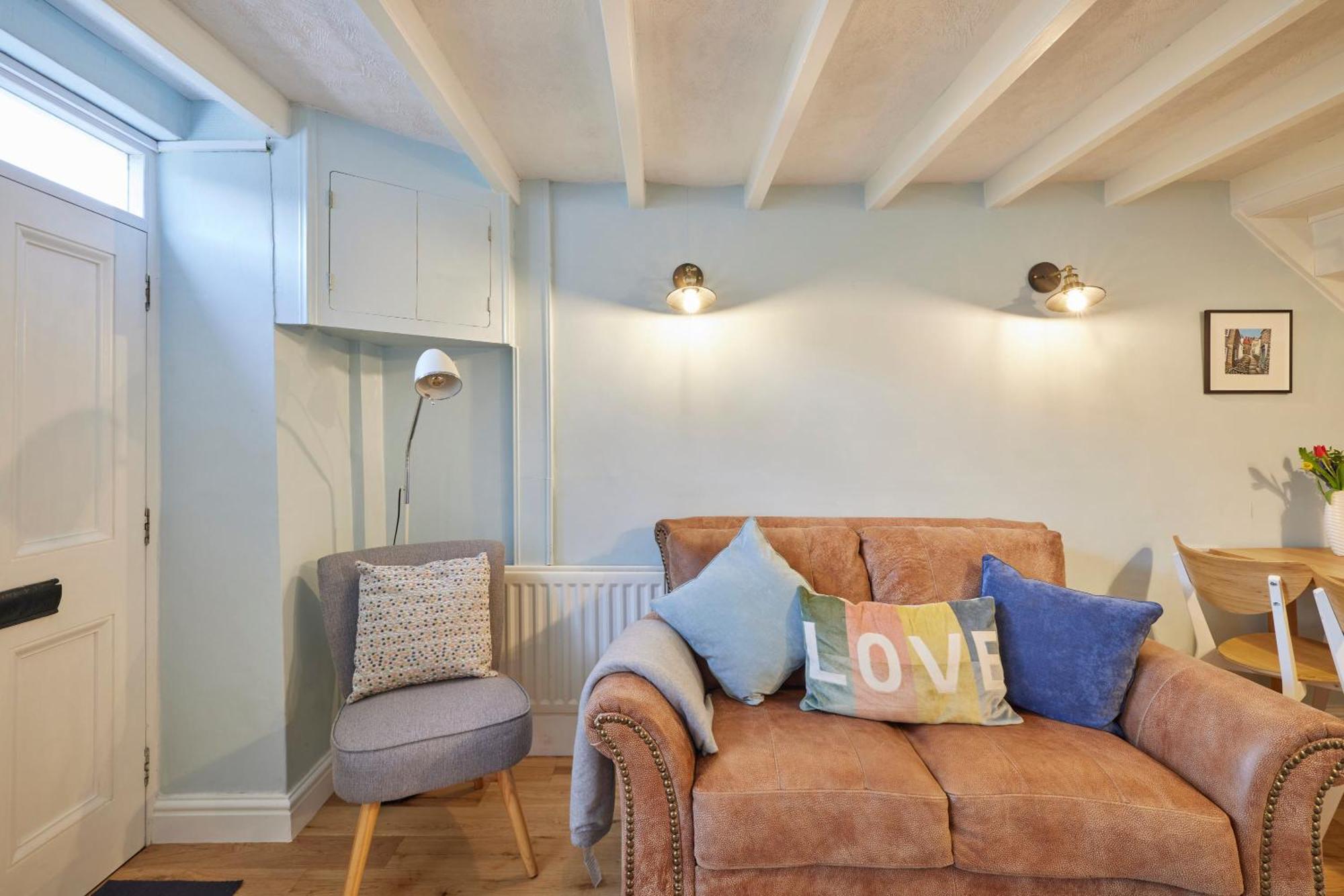 Host & Stay - Honey Cottage Hinderwell 外观 照片